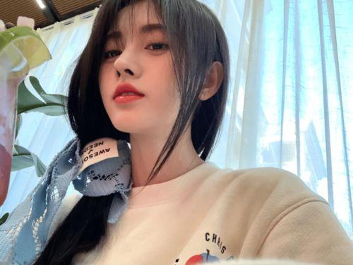 八卦爆料张萌鞠婧祎视频,张萌鞠婧祎神秘视频曝光，背后真相令人震惊！  第2张